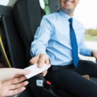 How much does it cost to hire a coach cost UK?