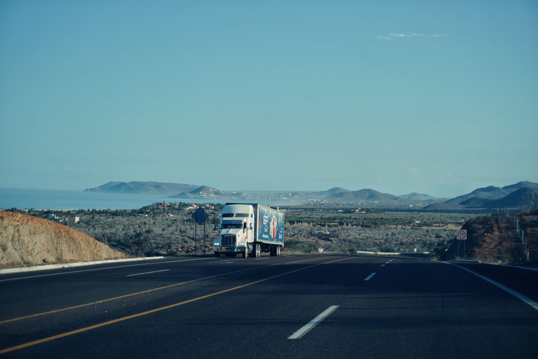 3 Things You Should Know Before Buying a Used Semi