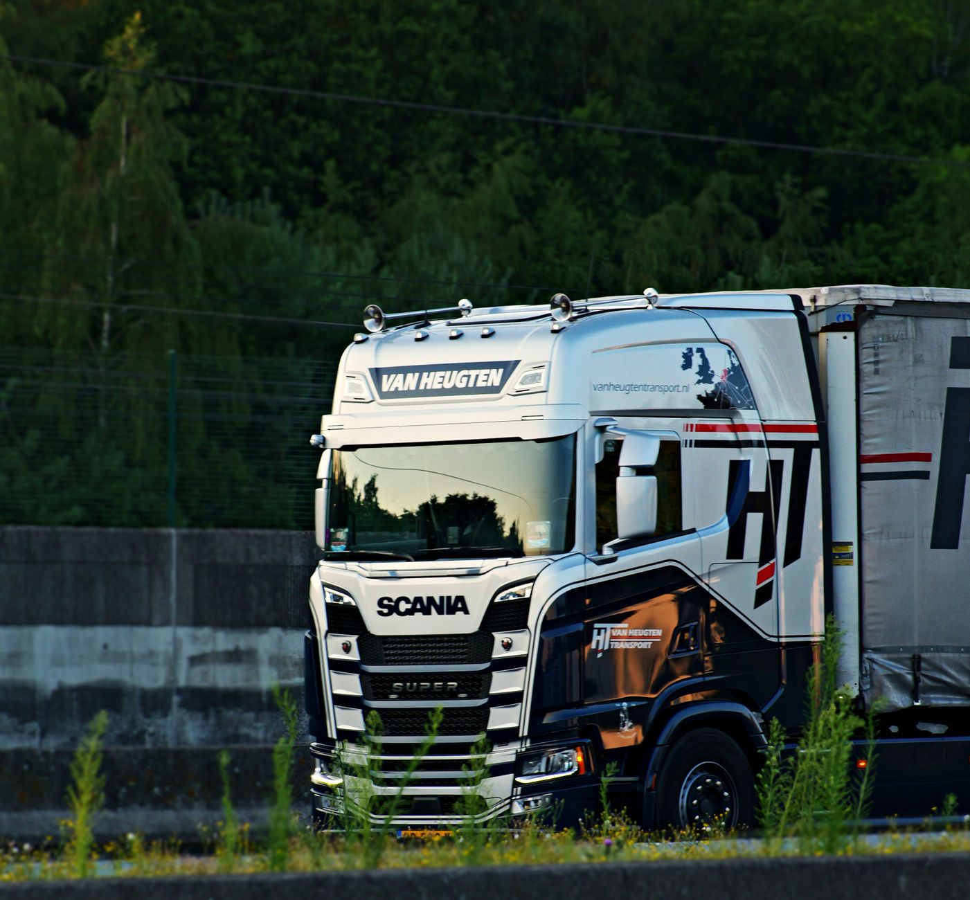 Truck Breakdowns: How to handle them?